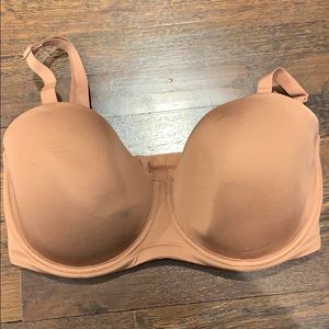 Convertible strapless bra